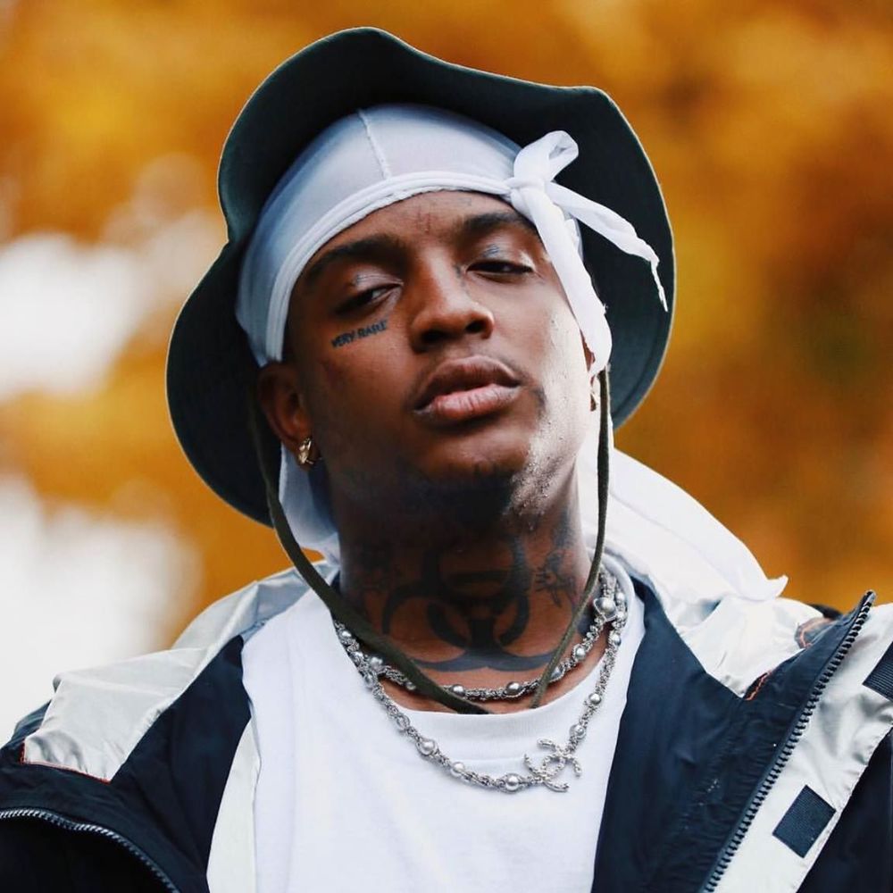 Meet your Posher, Isaias